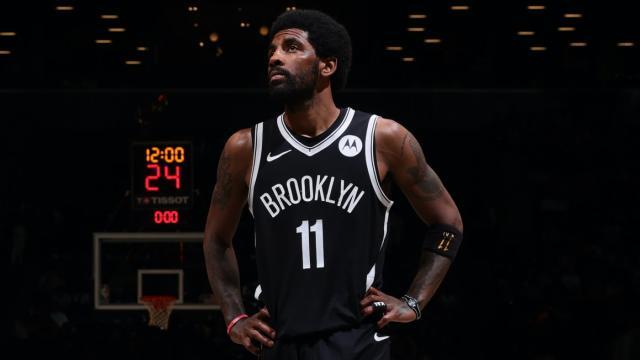 1634220036479058985.jpg kyrie-irving-talks-vaccine-mandate.jpg